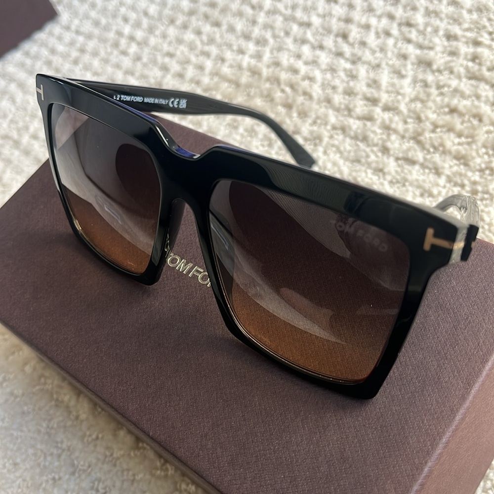 NIB TOM FORD Sabrina Sunglasses - Picture 12 of 12
